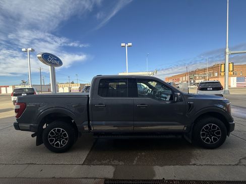 Used 2021 Ford F150 Lariat image 7