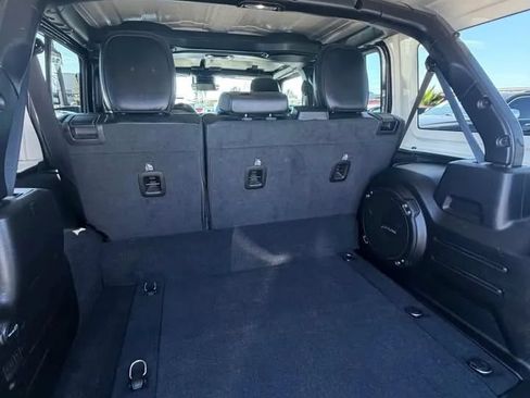 Used 2021 Jeep Wrangler Unlimited Sahara w/ Cold Weather Group AWD/4WD image 10