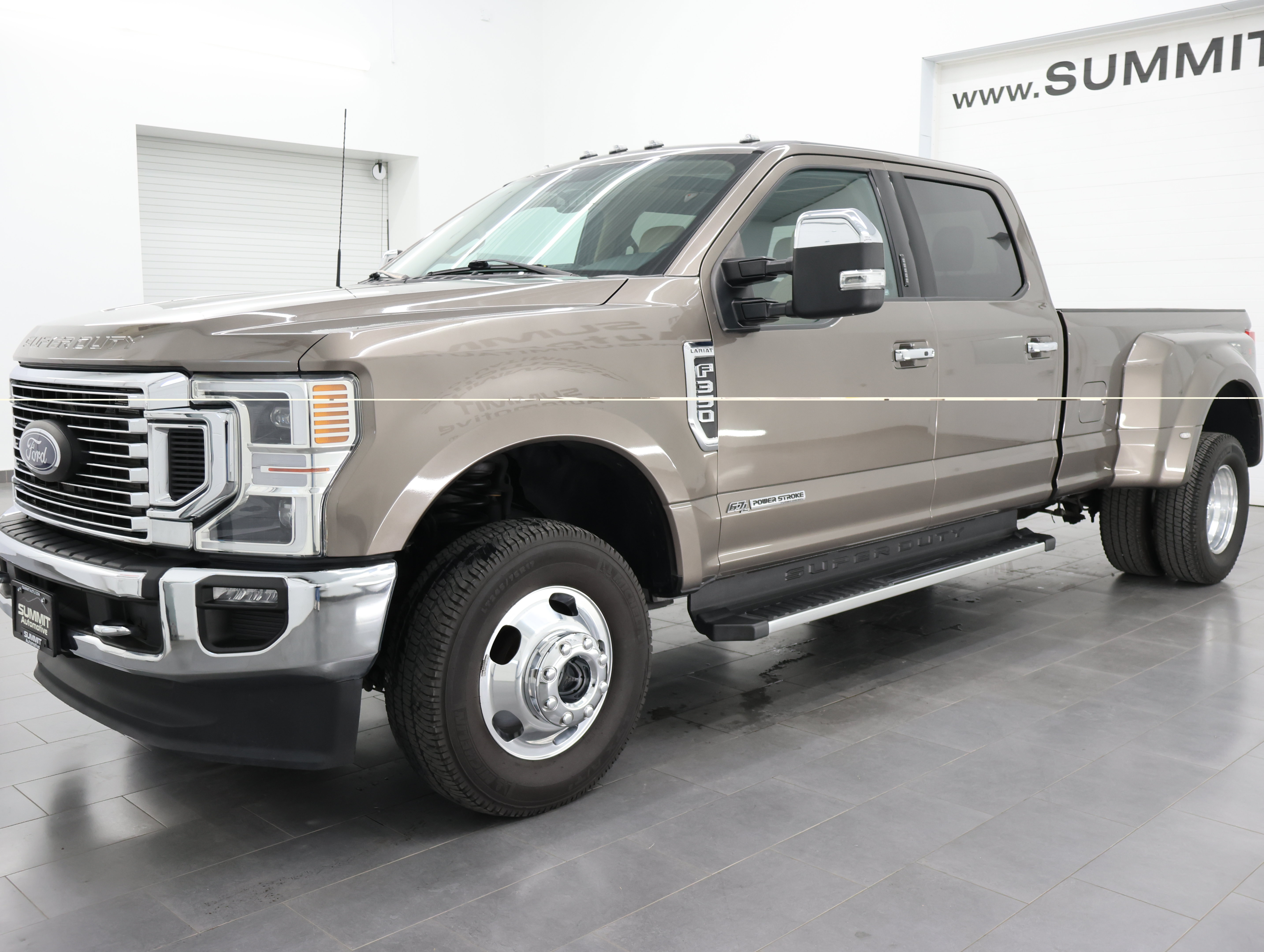 Used 2022 Ford F350 Lariat w/ Lariat Ultimate Package AWD/4WD image 7