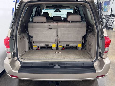 Used 2007 Toyota Sequoia Limited image 7