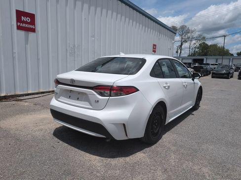 Used 2022 Toyota Corolla LE FWD image 8