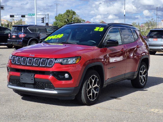 Used 2025 Jeep Compass Limited AWD/4WD image 3