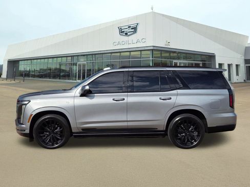 Used 2025 Cadillac Escalade Sport Platinum AWD/4WD image 3