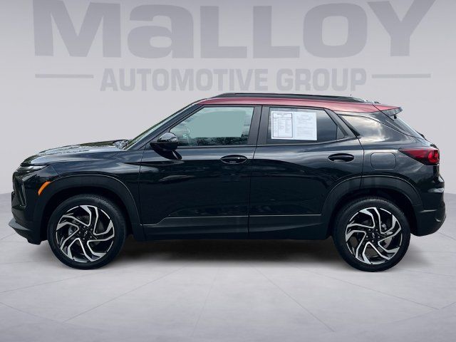 Used 2024 Chevrolet TrailBlazer RS w/ Convenience Package AWD/4WD image 2
