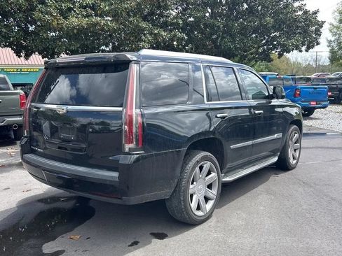 Used 2016 Cadillac Escalade Luxury AWD/4WD image 8