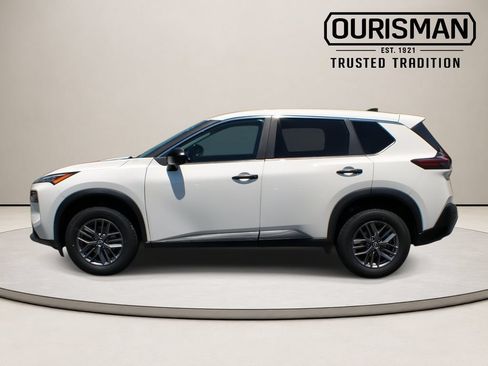 Used 2023 Nissan Rogue S AWD/4WD image 6
