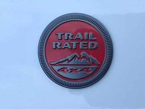 Used 2024 Jeep Compass Trailhawk image 15