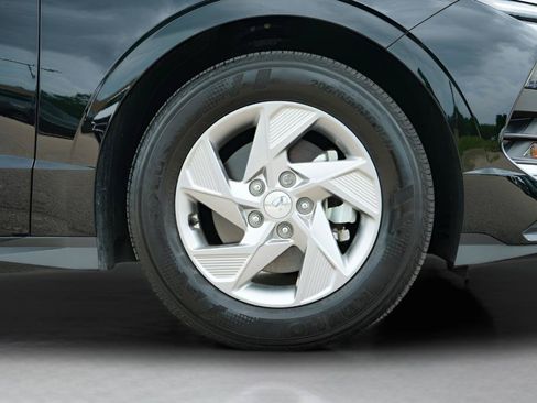 Certified 2025 Hyundai Sonata SE FWD image 9