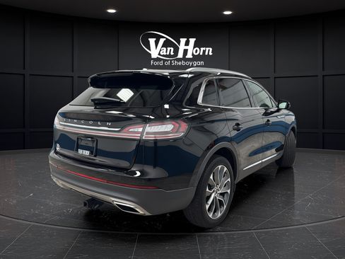 Used 2023 Lincoln Nautilus Reserve AWD/4WD image 7