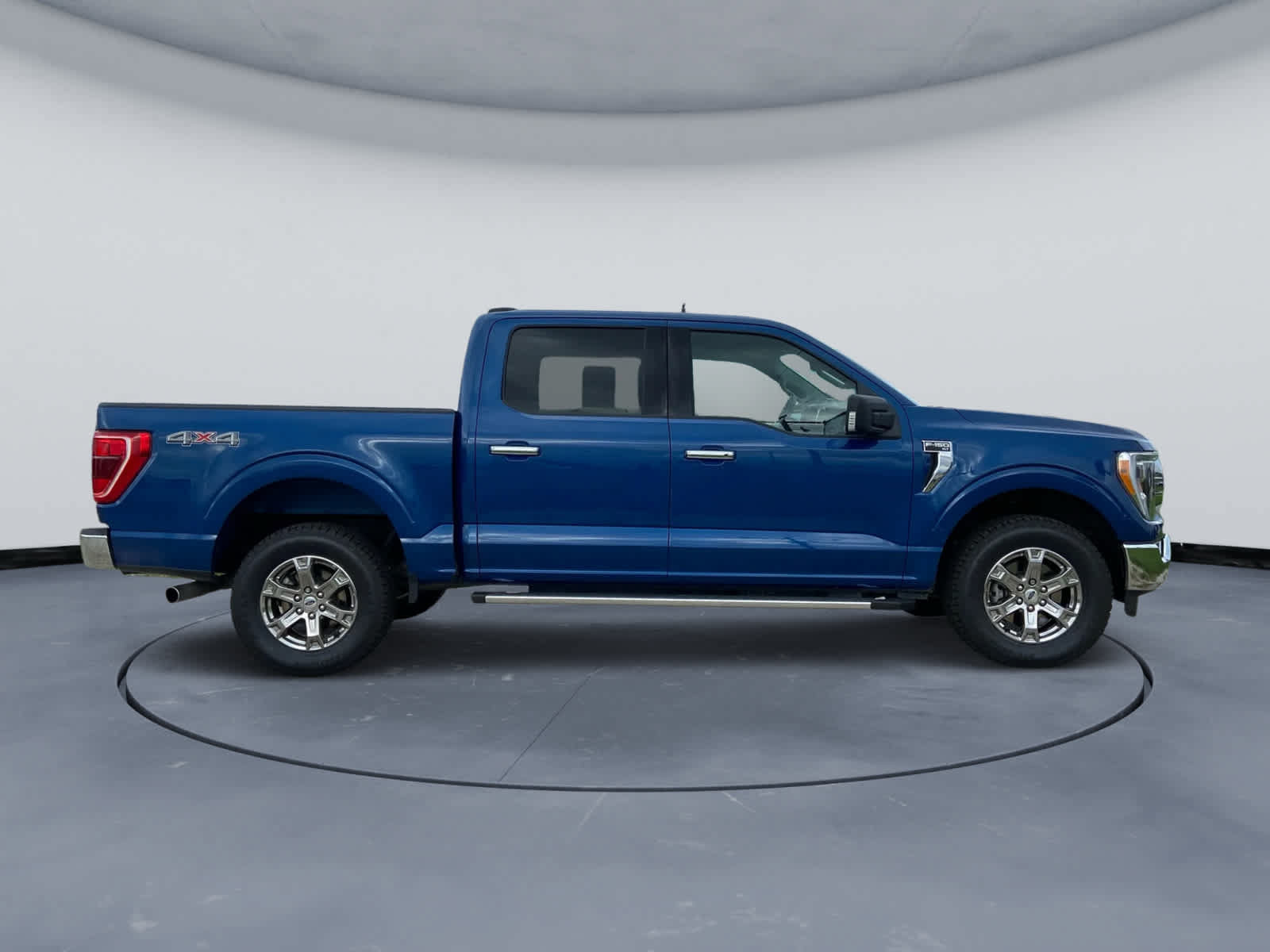 Used 2023 Ford F150 XLT w/ Equipment Group 302A High AWD/4WD image 4