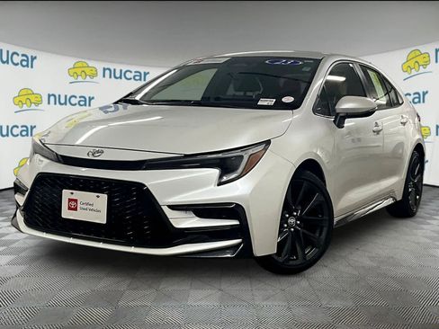 Used 2023 Toyota Corolla SE w/ Carpet Mat Package (TMS) image 3