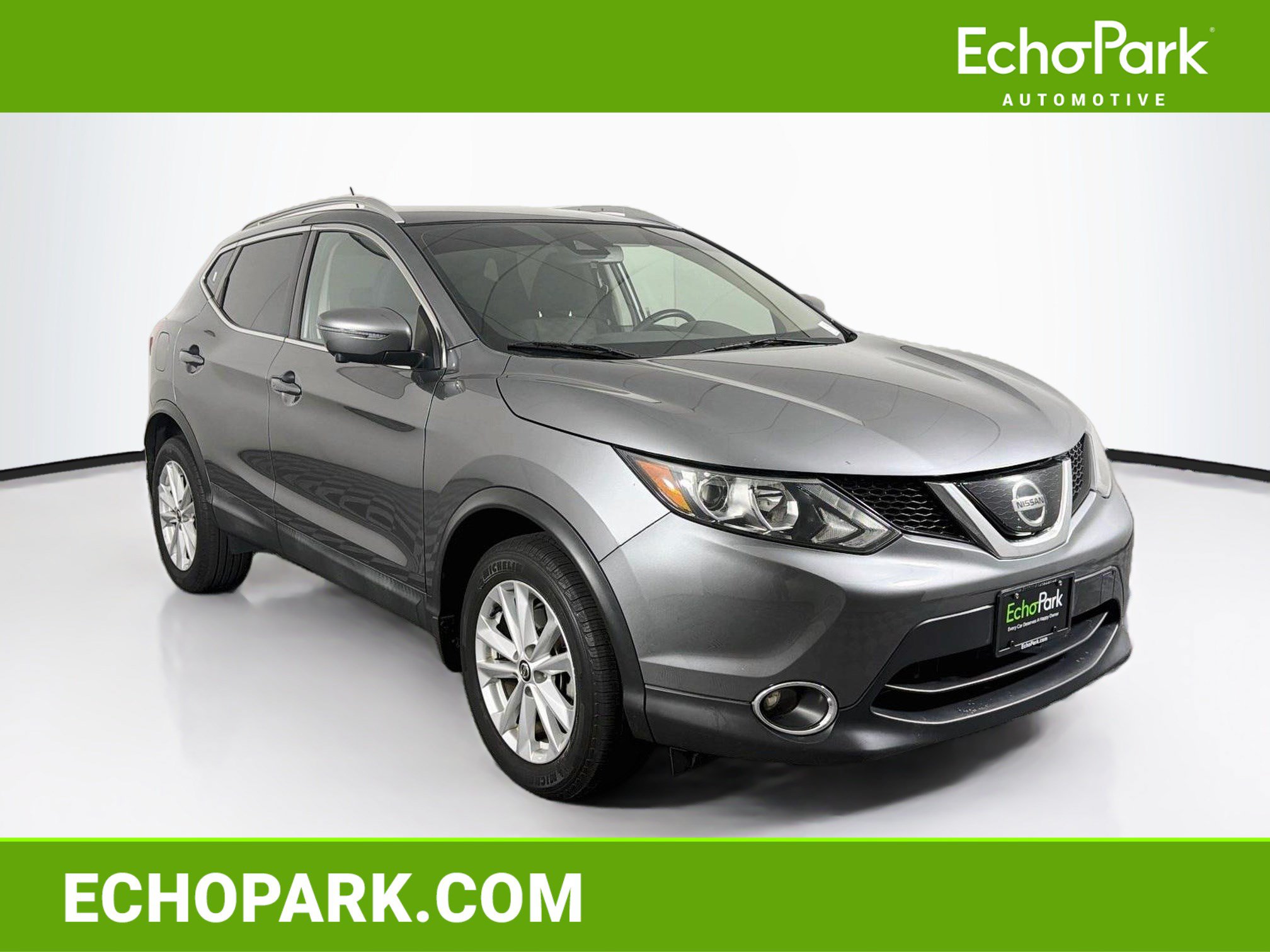 Used 2019 Nissan Rogue Sport SV w/ Technology Package FWD image 1