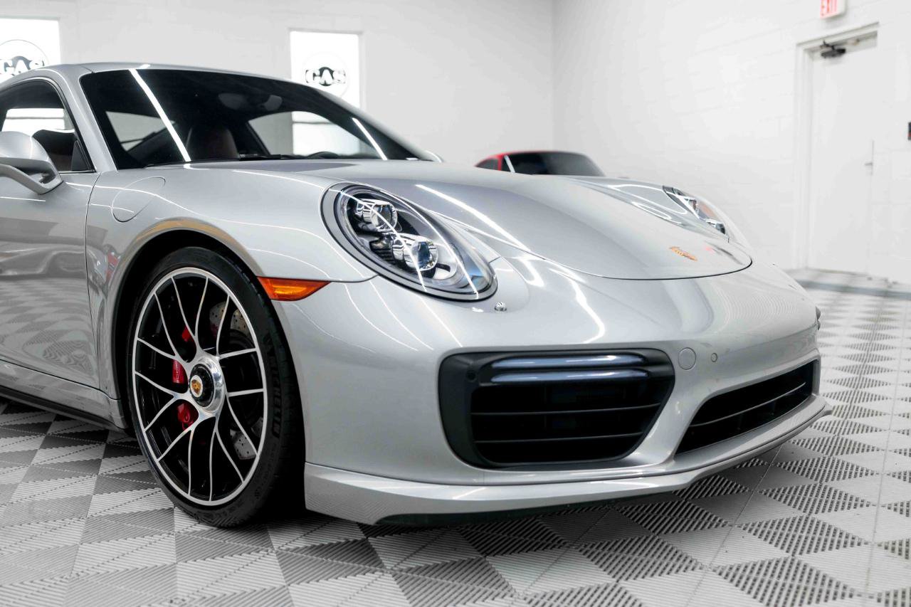 Used 2017 Porsche 911 4 Coupe AWD/4WD image 15