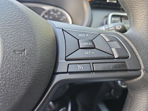 Used 2025 Nissan Kicks Play S FWD image 29