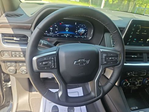 Used 2024 Chevrolet Tahoe Z71 w/ Luxury Package AWD/4WD image 13