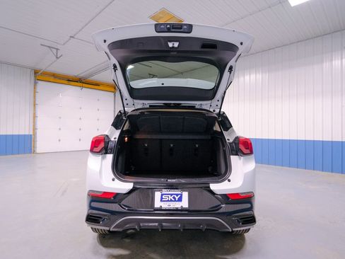 Used 2024 Buick Encore GX Sport Touring image 22