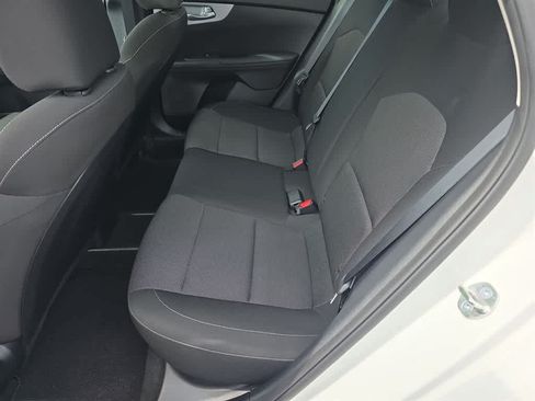 Used 2024 Kia Forte LXS w/ LXS Technology Package FWD image 29