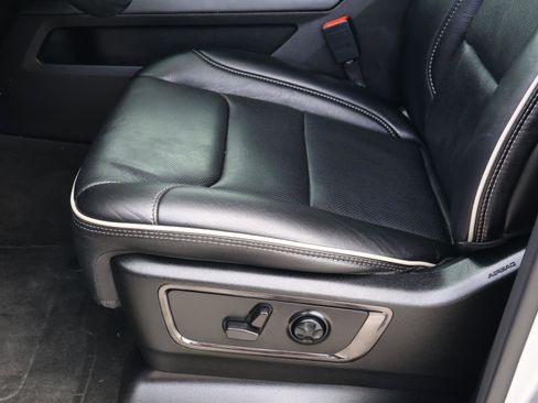 Used 2023 RAM 1500 Limited image 16