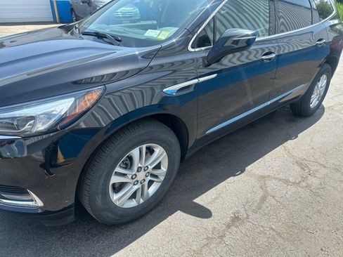 Used 2020 Buick Enclave Essence w/ Trailering Package, 5000 lbs. AWD/4WD image 4