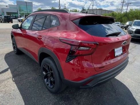New 2026 Chevrolet Trax LT w/ Driver Confidence Package FWD image 8