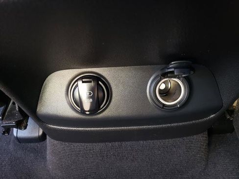 Used 2017 Kia Sorento AWD image 14