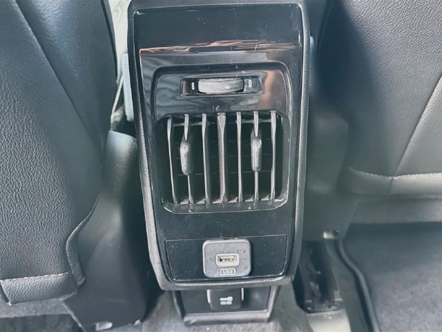 Used 2025 Jeep Compass Limited AWD/4WD image 26