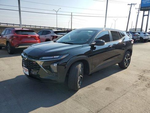 New 2026 Chevrolet Trax RS w/ Driver Confidence Package image 3