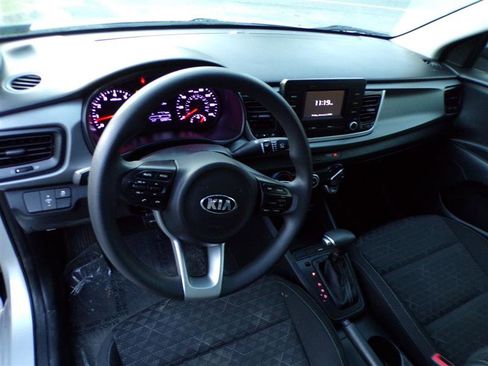 Used 2018 Kia Rio S image 17