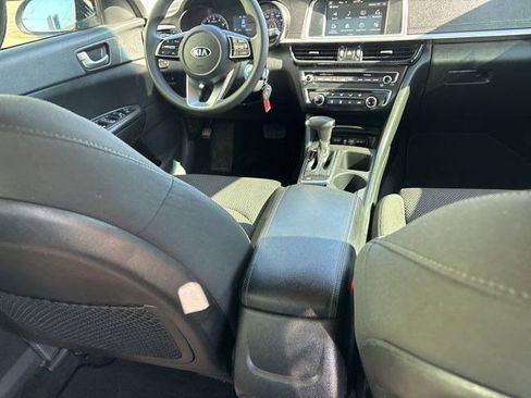 Used 2020 Kia Optima LX image 35