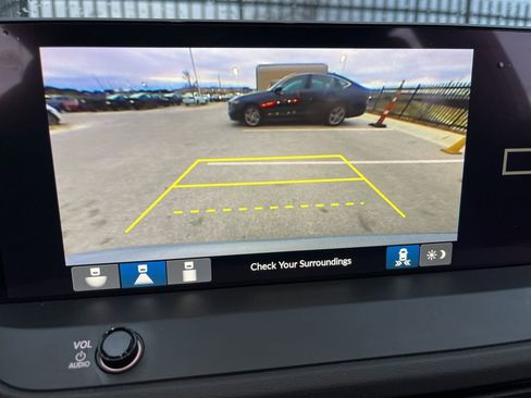 Used 2024 Honda Accord Sport image 25