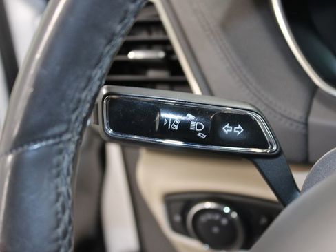 Used 2019 Lincoln Nautilus Select image 39