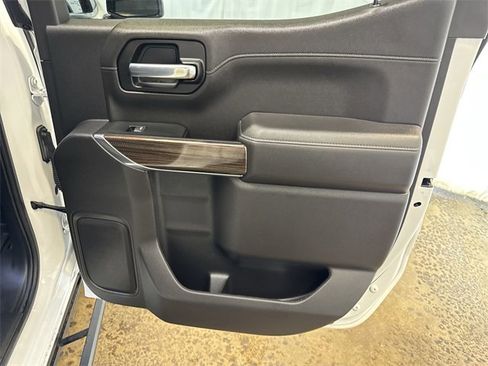 Used 2021 Chevrolet Silverado 1500 LT Trail Boss image 23