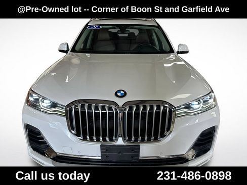 Used 2021 BMW X7 xDrive40i w/ Premium Package AWD/4WD image 8