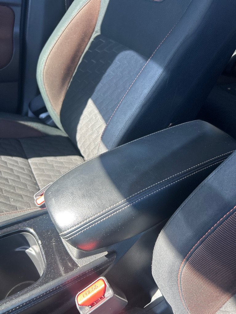 Used 2023 Nissan Kicks SR FWD image 14