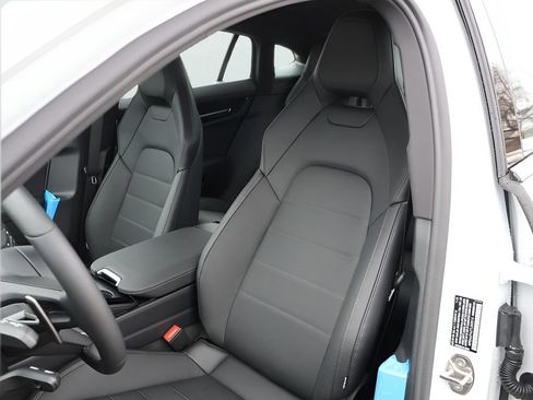 Certified 2026 Porsche Panamera 4 AWD/4WD image 5