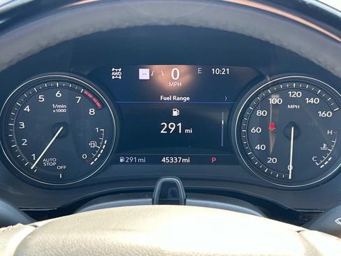 Used 2023 Cadillac XT6 Premium Luxury w/ Technology Package AWD/4WD image 36
