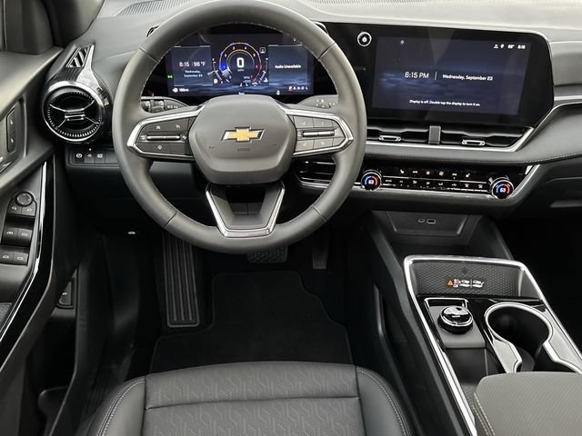 Used 2027 Chevrolet Equinox LT w/ Convenience Package II FWD image 11