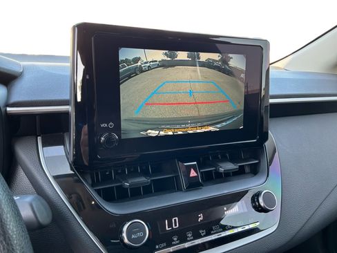 Used 2023 Toyota Corolla LE FWD image 12