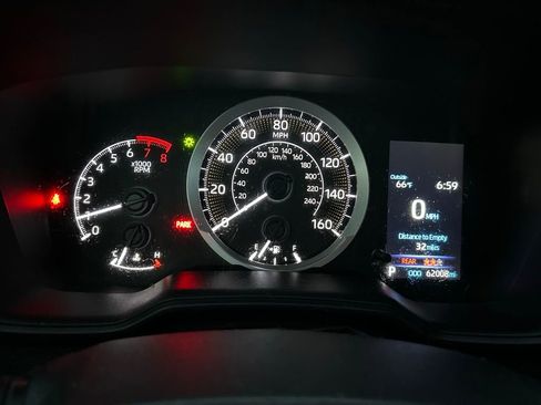 Used 2021 Toyota Corolla LE image 22