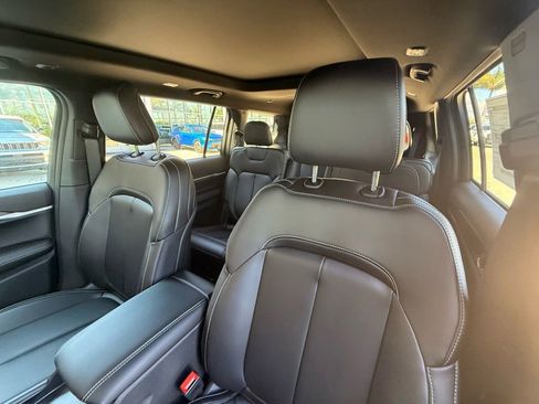 New 2026 Jeep Grand Cherokee L Limited w/ Limited Altitude Package image 21