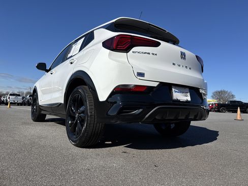 Used 2026 Buick Encore GX Sport Touring w/ Comfort Package image 8