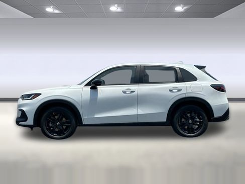 Certified 2026 Honda HR-V Sport image 2