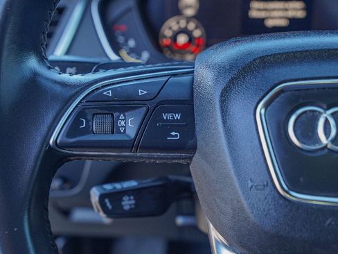 Used 2019 Audi Q5 2.0T Premium Plus w/ Premium Plus Package image 11