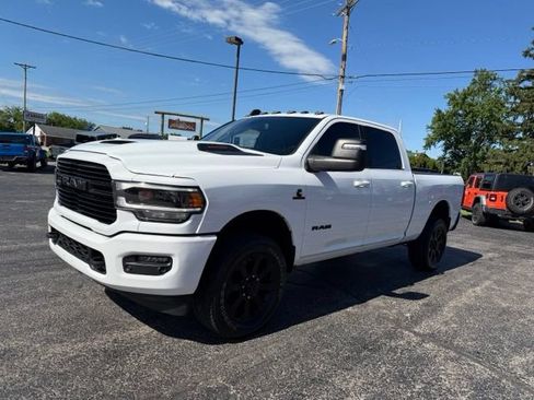 Used 2024 RAM 2500 Laramie w/ Night Edition AWD/4WD image 17