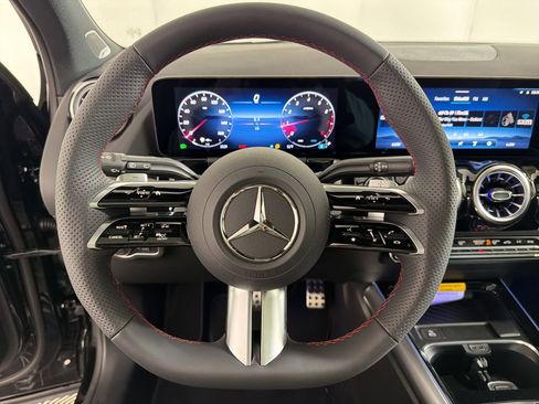 New 2026 Mercedes-Benz GLA 250 4MATIC image 18