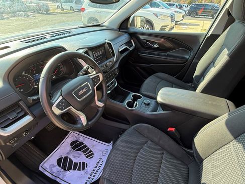 Used 2022 GMC Terrain SLE image 9