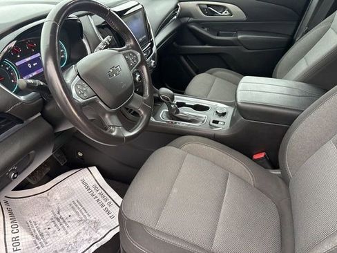 Used 2022 Chevrolet Traverse LT w/ Midnight/Sport Edition image 10
