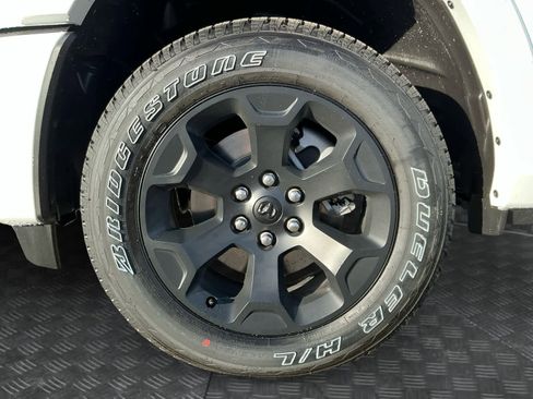 New 2026 RAM 1500 Big Horn AWD/4WD image 14