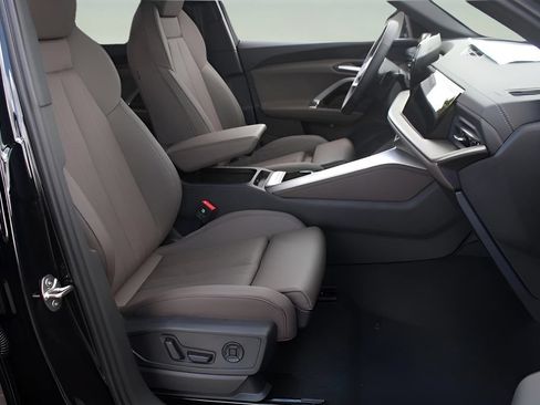 New 2025 Audi Q5 Premium Plus AWD/4WD image 16