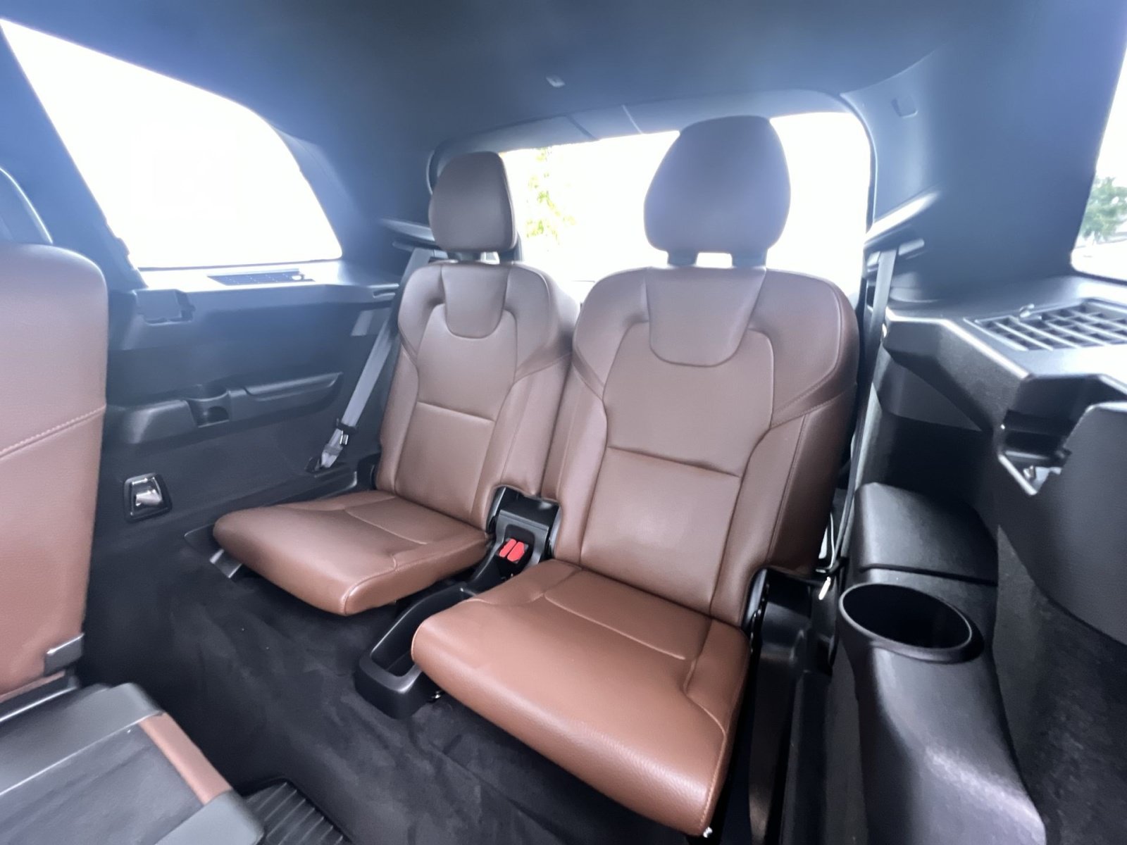 Used 2024 Volvo XC90 B6 Plus w/ Protection Package AWD/4WD image 26
